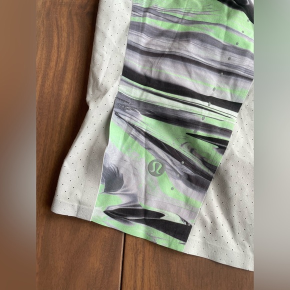 Lululemon Swift Ventilated Running Tank Top M - Picture 8 of 11